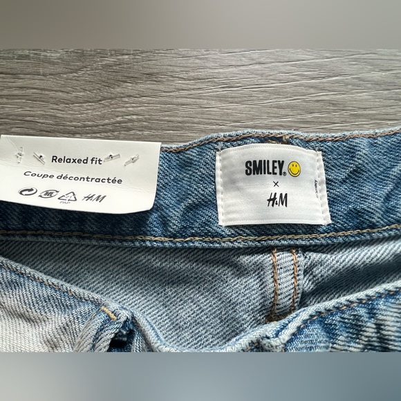 💥RARE💥. *NEW* Smiley x H&M jeans W34 - Picture 2 of 8